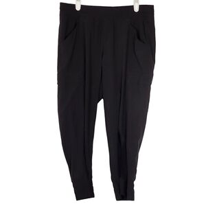 1156 * The North Face Cargo Capri Pants Black Size 6
